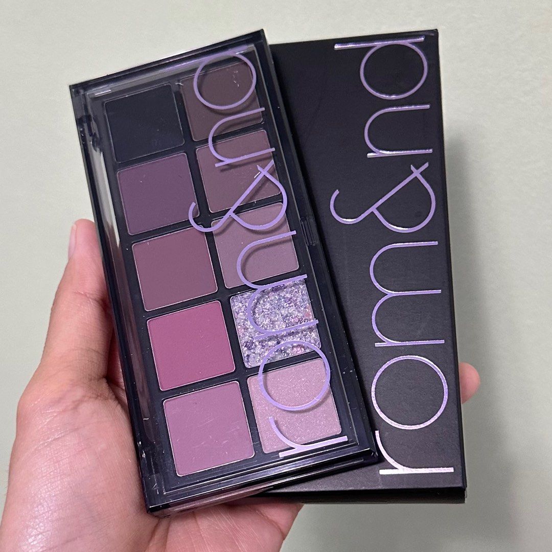 ROMAND ROM&ND BETTER THAN PALETTE EYESHADOW (Category: Makeup) located in Mandaluyong City. Submitted by annyeong07_ (Listing ID 1372754908, Image 2). Description: bnew 650 each - 05 shade and shadow - 23 cheeky cheeky garden.