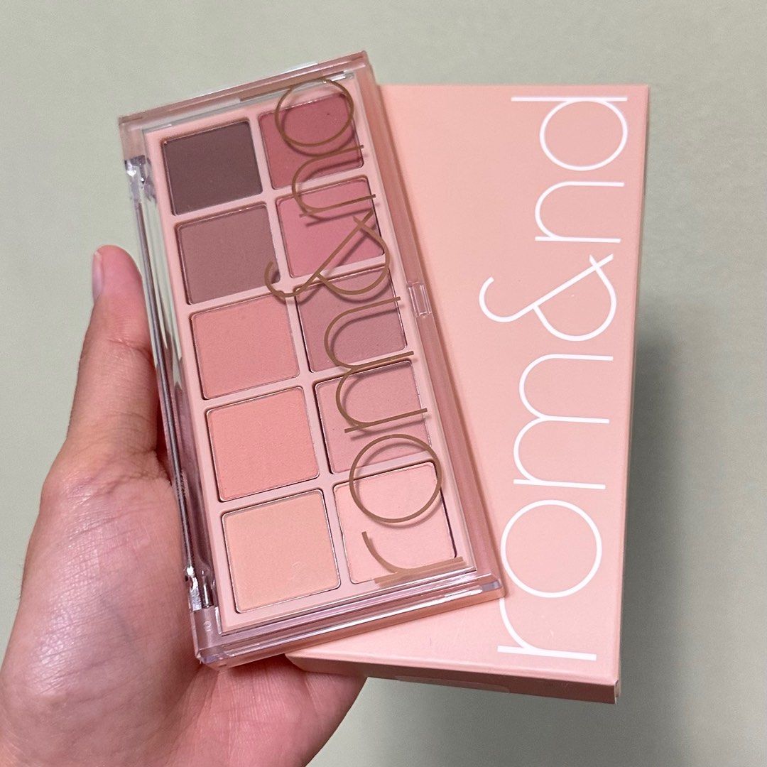 ROMAND ROM&ND BETTER THAN PALETTE EYESHADOW (Category: Makeup) located in Mandaluyong City. Submitted by annyeong07_ (Listing ID 1372754908, Image 3). Description: bnew 650 each - 05 shade and shadow - 23 cheeky cheeky garden.