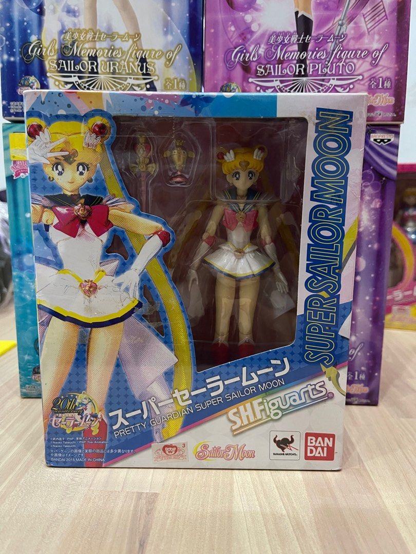 Super Sailor Moon: s.h.figuarts Pretty Guardian Super Sailor Moon figure by Bandai (Category: Toy Figures) located in Singapore. Submitted by toy_asylum (Listing ID 1372822524, Image 1). Description: BRAND NEW IN BOX. SEALED. MINT CONDITION. S.H.Figuarts Pretty Guardian Super Sailor Moon figure by Bandai.
