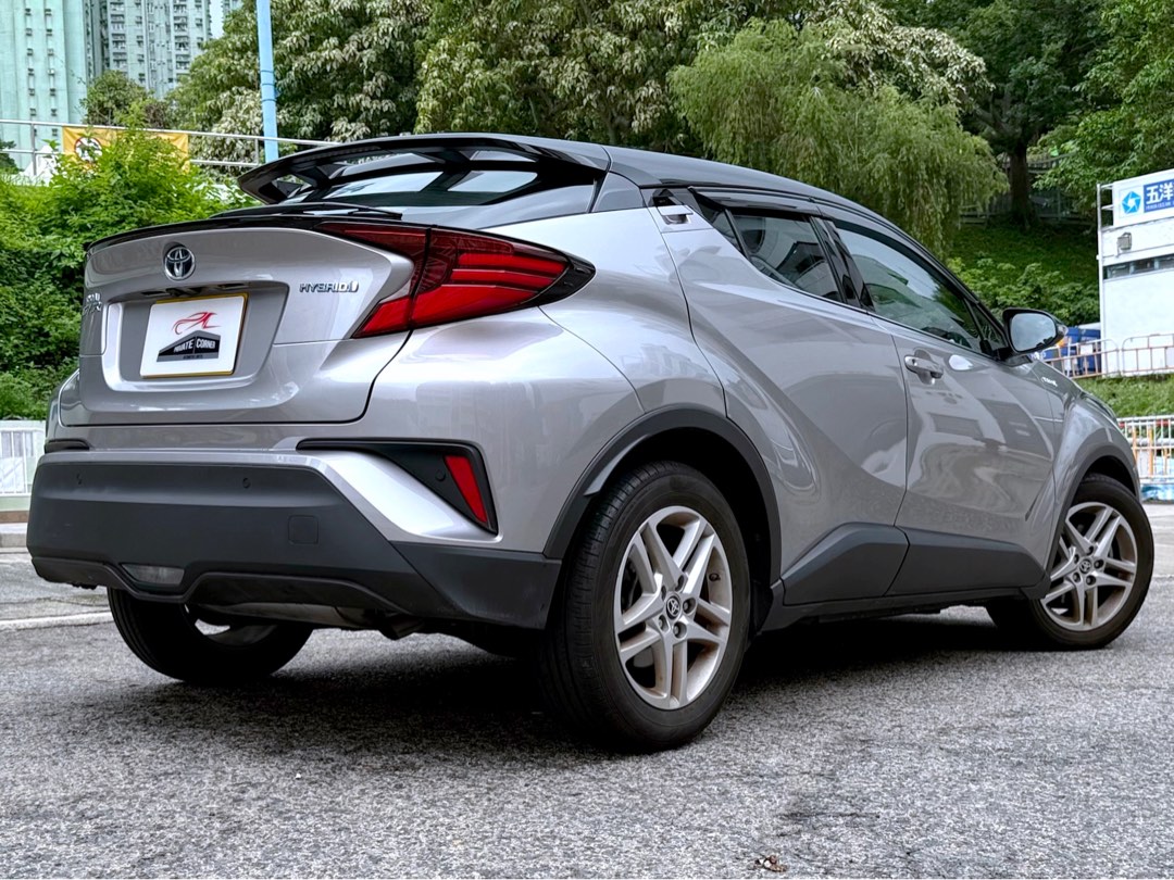TOYOTA CHR HYBRID  Auto62863128692353111