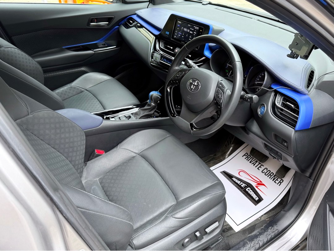 TOYOTA CHR HYBRID  Auto62863128692353114
