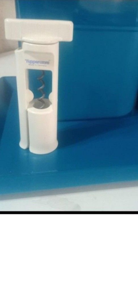 Tupperware good as new Ice bucket set with large try (Category: Pitchers & Dispensers) located in Davao. Submitted by bravemoon_556cd5 (Listing ID 1372673761, Image 2). Description: we ship nationwide gcash or bank account payment mode.