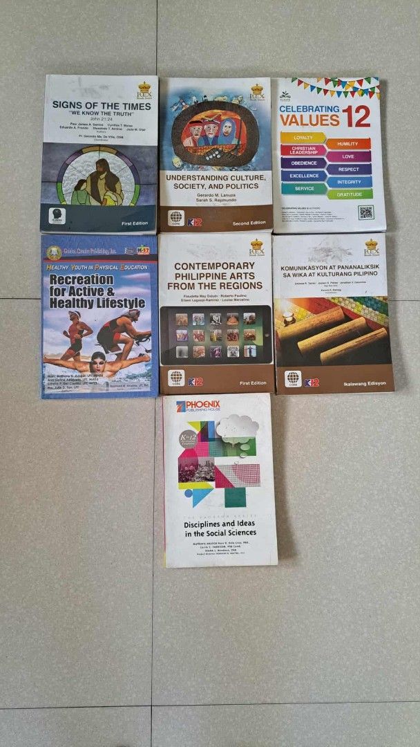 UST Senior High HUMMS Books (Category: Textbooks) located in Marikina City. Submitted by whimpsypink (Listing ID 1372690465, Image 1). Description: UST HUMMS Strand Books 300 each.