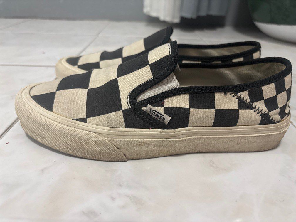 Vans Slip Ons (Category: Sneakers) located in Davao. Submitted by pyvlsco (Listing ID 1372780592, Image 2). Description: Preloved Vans slip on surf edition. Lightly used. No defects at all. Reason for selling—decluttering. If you buy it, will clean the shoes before sending them. ❤️.