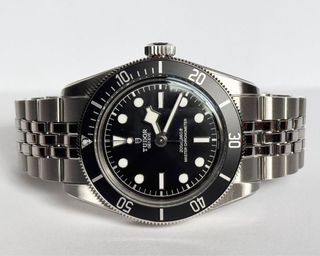 (Category: ) located in . Submitted by watch.com.sg (Listing ID 1377811997, Image 1). Description: .