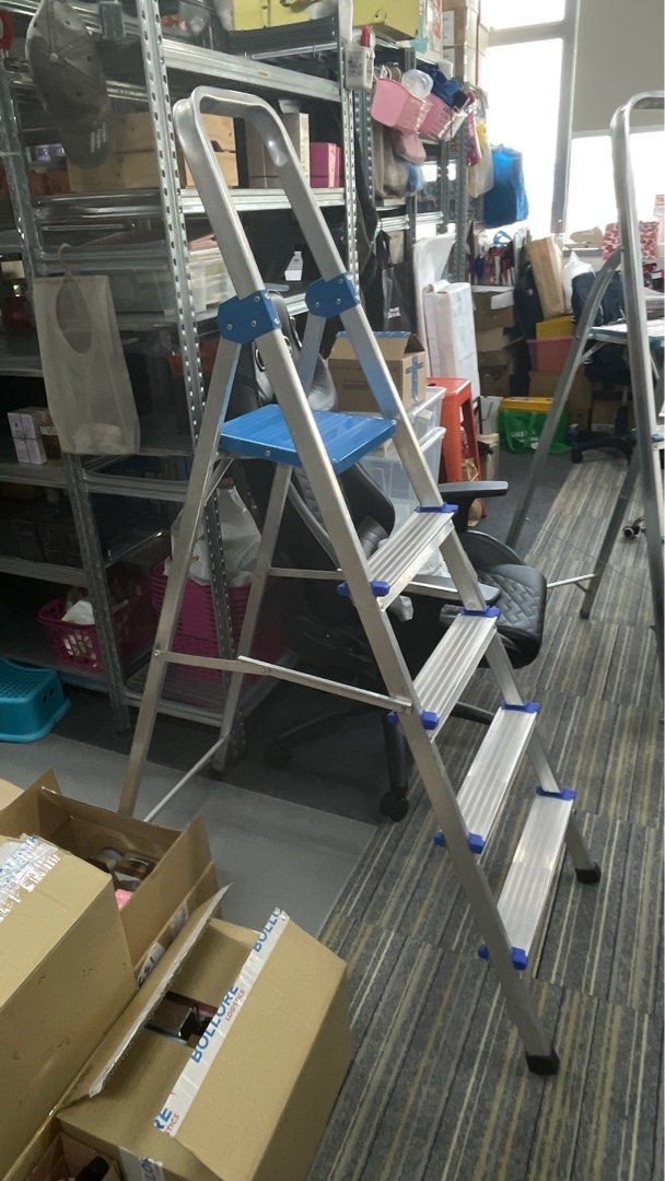 4/5 step ladder64885397734403111
