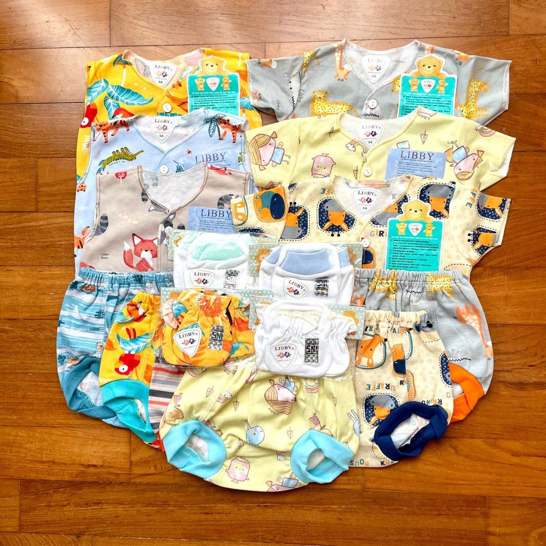 3-6m Complete Baby Clothes Set CS1069 (Category: Babies & Kids Fashion) located in Singapore. Submitted by nana_babyshop (Listing ID 1377850294, Image 3). Description: Complete set consists of: 3 Sets of Sleeveless + Shorts 3 Sets of Short Sleeve + Shorts 4 Pairs of Mittens and Booties *If purchase individually: Sleeveless top and shorts set $5 Short sleeve top and shorts set $5 Long sleeve top and long pants set $6 Beanie $3 Mittens and booties 