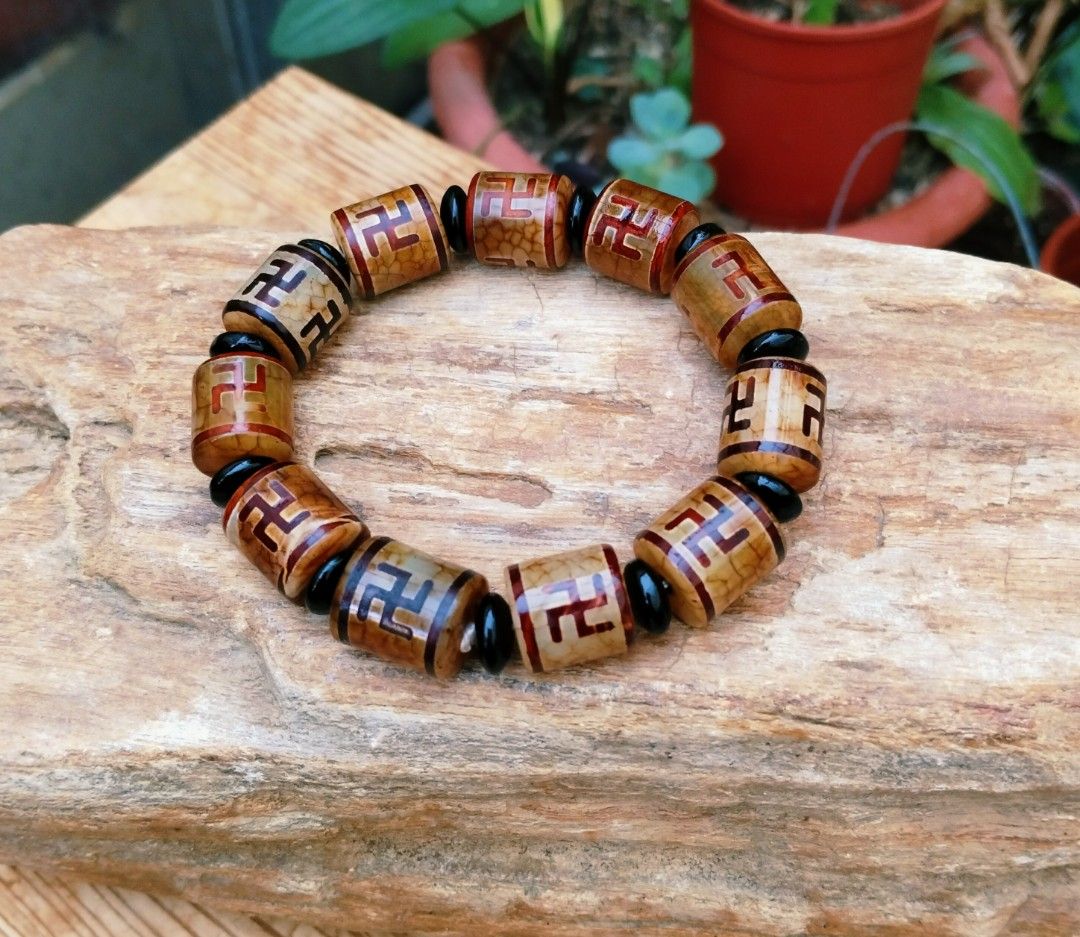 老珍藏西藏能量天珠萬字老天珠手鍊~卍字天珠佩戴者的身体健康~平安顺利