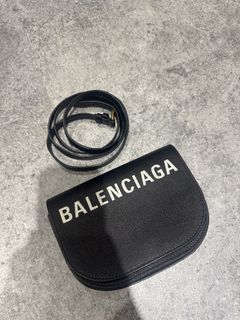 由 chihsecondhand (刊登 ID 1377944204，圖片 1) 提交，位於 的 (類別：)，說明：。