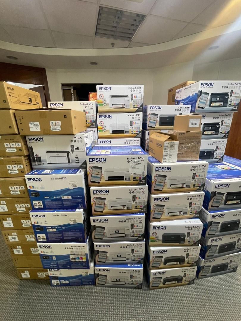 🖨️ Epson EcoTank L121 A4 Ink Tank Printer (Brand New) (Category: Printers, Scanners & Copiers) located in Singapore. Submitted by nekoya (Listing ID 1377814270, Image 3). Description: Looking for a no-frills, affordable printing solution? The Epson EcoTank L121 delivers reliable, high-volume printing at ultra-low running costs. Simple, efficient, and ideal for everyday use. 💧 Key Features: Compact and space-saving design Ultra-high page yield w