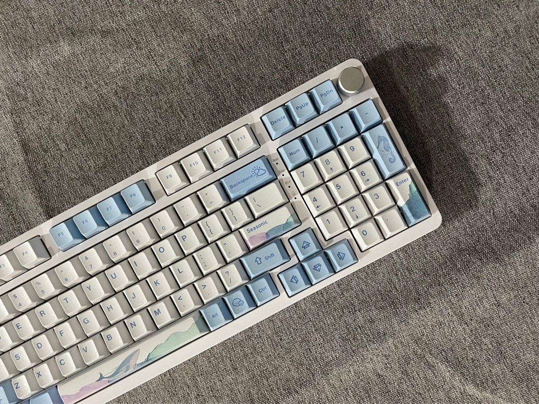🐳 Sea Whale Wireless RGB Custom Gaming Mechanical Keyboard | 90% Layout | Red Switch | 2.4G Receiver | Bluetooth | Hot Swappable | BNIB (Category: Computer Keyboard) located in Singapore. Submitted by keeperkb (Listing ID 1377797245, Image 1). Description: Brand new no defect ***Can pm seller for another layout*** Full Keyboard Price : $72 Bare bone - CXTECH C98 Connection - Tri-mode (wired + wireless) 6000mAh built-in lithium battery Default sw