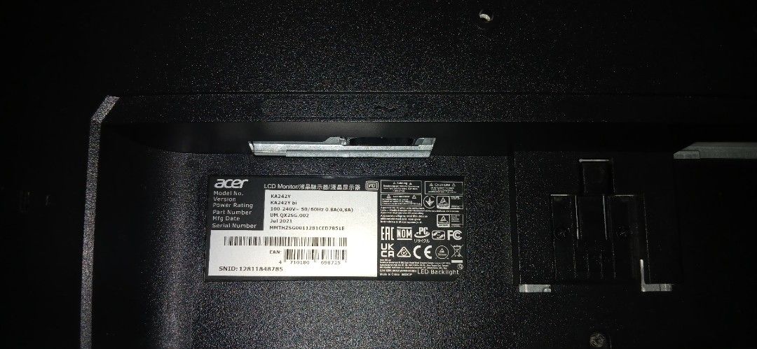Acer Monitor - Model V226HQL (Category: Monitor Screens) located in Singapore. Submitted by 7upnou (Listing ID 1377760855, Image 1). Description: - Acer V226HQL monitor - Good condition - Connectivity: HDMI, VGA - includes HDMI AND POWER CABLE ! - Tested and working - Suitable for work and gaming.