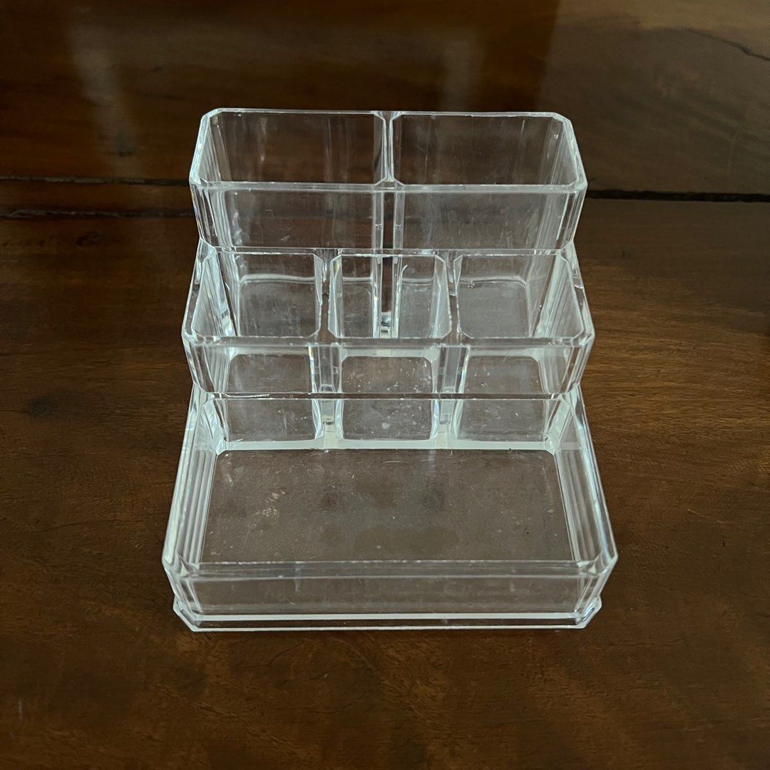 Acrylic Makeup Organizer (Category: Makeup) located in Quezon City. Submitted by homefindsph (Listing ID 1377771602, Image 1). Description: .