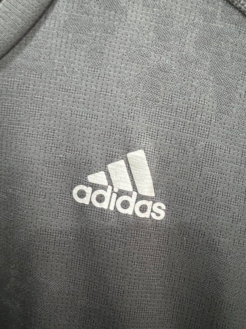 🍃Adidas Running Climacool Long sleeve shirt (Category: Activewear) located in Cavite. Submitted by shopclassph (Listing ID 1377830065, Image 2). Description: 🍃Adidas Running Climacool Long sleeve shirt 🍃❗️Needs washing❗️ 🍃Logo Intact 🍃ISSUE : May run ng thread 🍃With thumbhole 🍃Size on tag : M L-26” W-22” 400 🐈PS : Pls forgive my cat for the fur. Nagsasali sali nung nag picture ng mga damit 💆‍♀️ NO RUSH SHIPPING! SHIPPING ON WEEKENDS ONLY