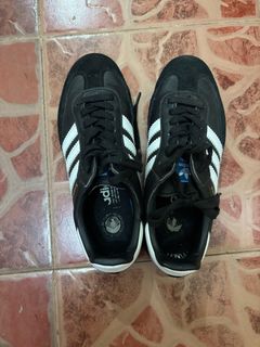 (Category: ) located in . Submitted by she.sells_preloved (Listing ID 1377821333, Image 1). Description: .