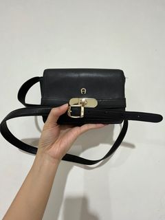 (Kategori: ) berada di . Dikirim oleh hafizah_aleysha (ID iklan 1377876664, Gambar 1). Deskripsi: .