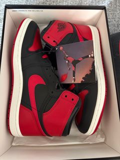 Nike Air Jordan 1 mid Chicago, Men's Fashion, Footwear