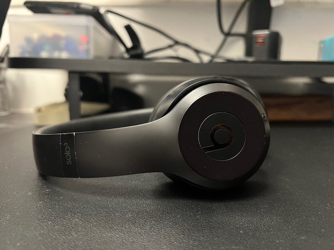 Apple Beats Solo3 wireless headphone耳機, 音響器材, 頭戴式/罩耳式耳機- Carousell