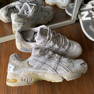 (Kategori: ) berada di . Dikirim oleh sneakerssecondmarket (ID iklan 1377769854, Gambar 1). Deskripsi: .