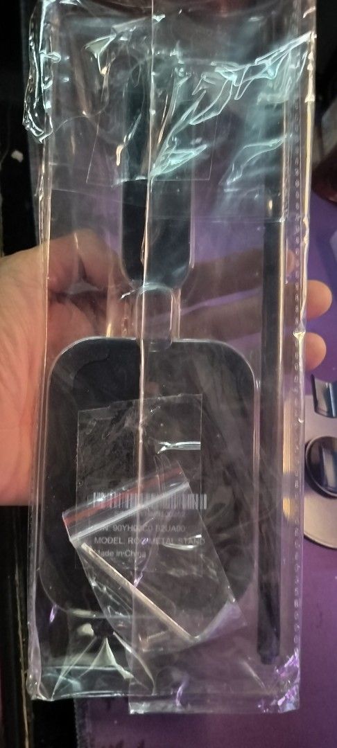 Asus ROG Headset Stand (Metal) (Category: Other Accessories) located in Manila. Submitted by alexcruz01 (Listing ID 1377784506, Image 3). Description: Brand New / Sealed Shipping via grab/ lalamove (at buyer's expense) J and T for outside NCR (at buyer's expense) Mode of Payment: Gcash, BDO, Gotyme pickup: Sampaloc,Manila.