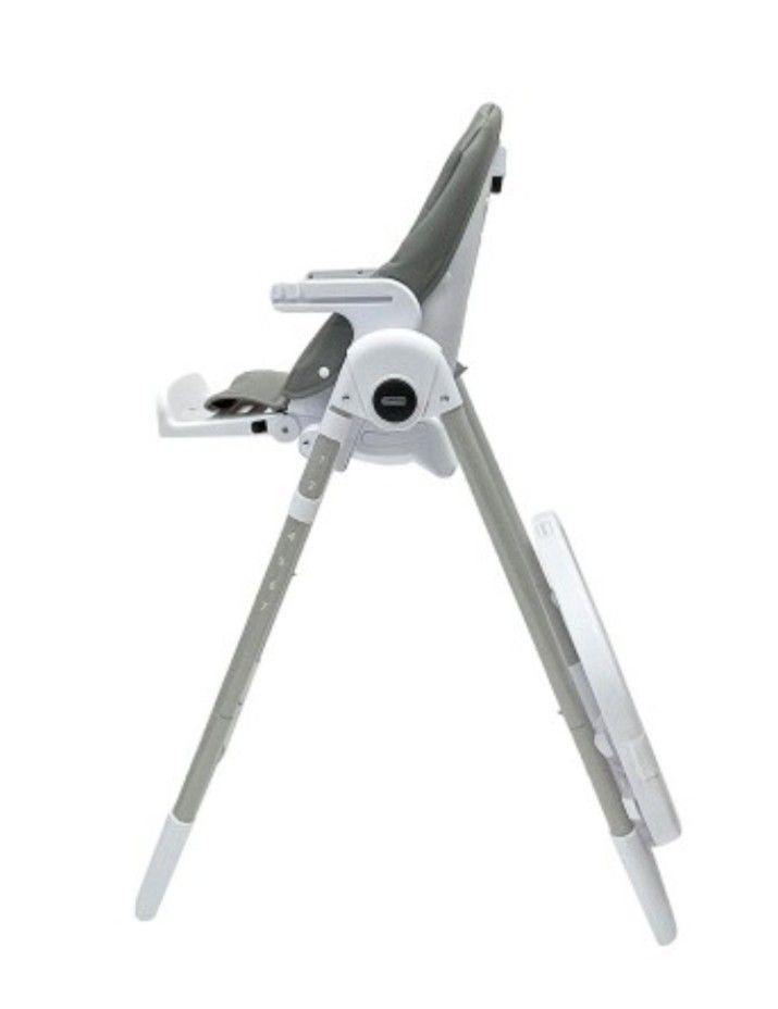 Baby High Chair (Category: Baby High Chairs) located in Singapore. Submitted by goumpan (Listing ID 1377908045, Image 2). Description: Selling off this highchair by lucky baby. It is a convenient and durable high chair that is filled with value. Featuring unique seating positions, it transitions baby to independent feeding and play. From high chair to low chair, your child will get years of feeding and fun from this highchair. Designed to bring f