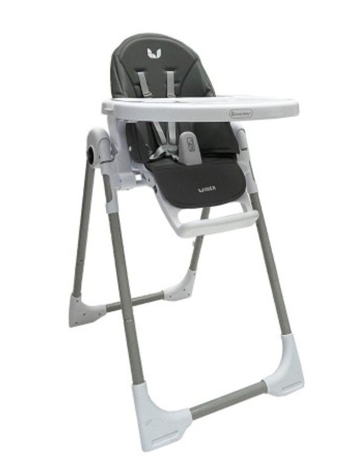 Baby High Chair (Category: Baby High Chairs) located in Singapore. Submitted by goumpan (Listing ID 1377908045, Image 1). Description: Selling off this highchair by lucky baby. It is a convenient and durable high chair that is filled with value. Featuring unique seating positions, it transitions baby to independent feeding and play. From high chair to low chair, your child will get years of feeding and fun from this highchair. Designed to bring f