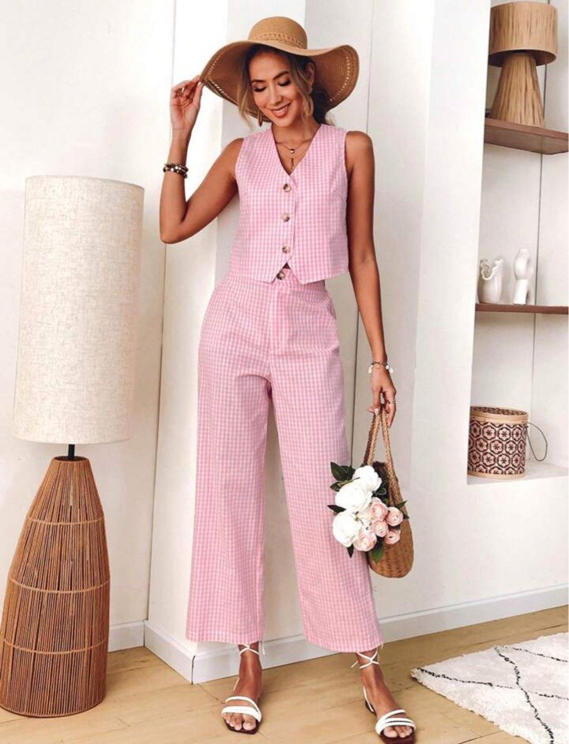 BARBIE PINK GINGHAM VEST COORDS (Category: Sets or Coordinates) located in Baguio. Submitted by belleehan (Listing ID 1377887365, Image 2). Description: Fits med to large .