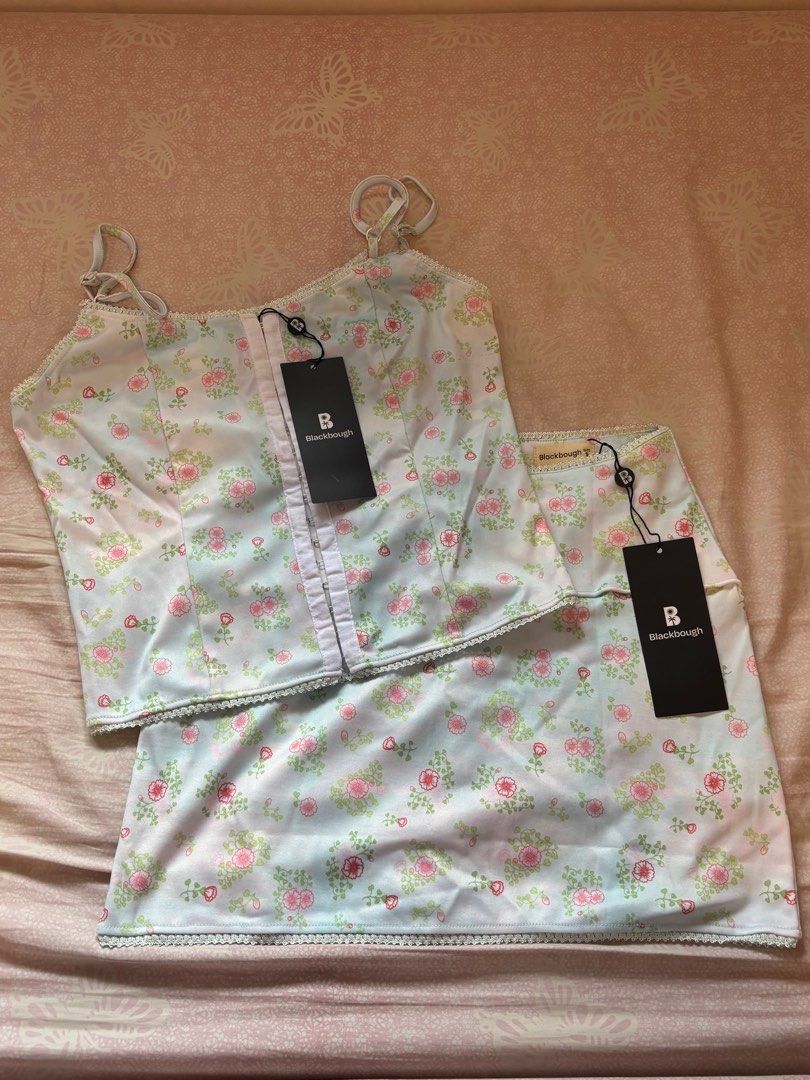 Blackbough Swim Bailey Cami & Mini Skirt (Category: Bikinis & Swimsuits) located in Meycauayan. Submitted by thriftedluvr (Listing ID 1377786770, Image 3). Description: 💌 READ - brand new with tags - never worn - size S (bust: A-B; waist: 24-25; hips: 31-33; lower waist: 33-34) 📦 MOD: J&T or same day delivery.