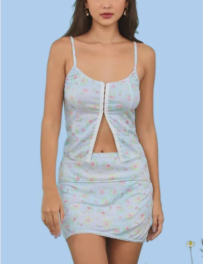 Blackbough Swim Bailey Cami & Mini Skirt (Category: Bikinis & Swimsuits) located in Meycauayan. Submitted by thriftedluvr (Listing ID 1377786770, Image 1). Description: 💌 READ - brand new with tags - never worn - size S (bust: A-B; waist: 24-25; hips: 31-33; lower waist: 33-34) 📦 MOD: J&T or same day delivery.