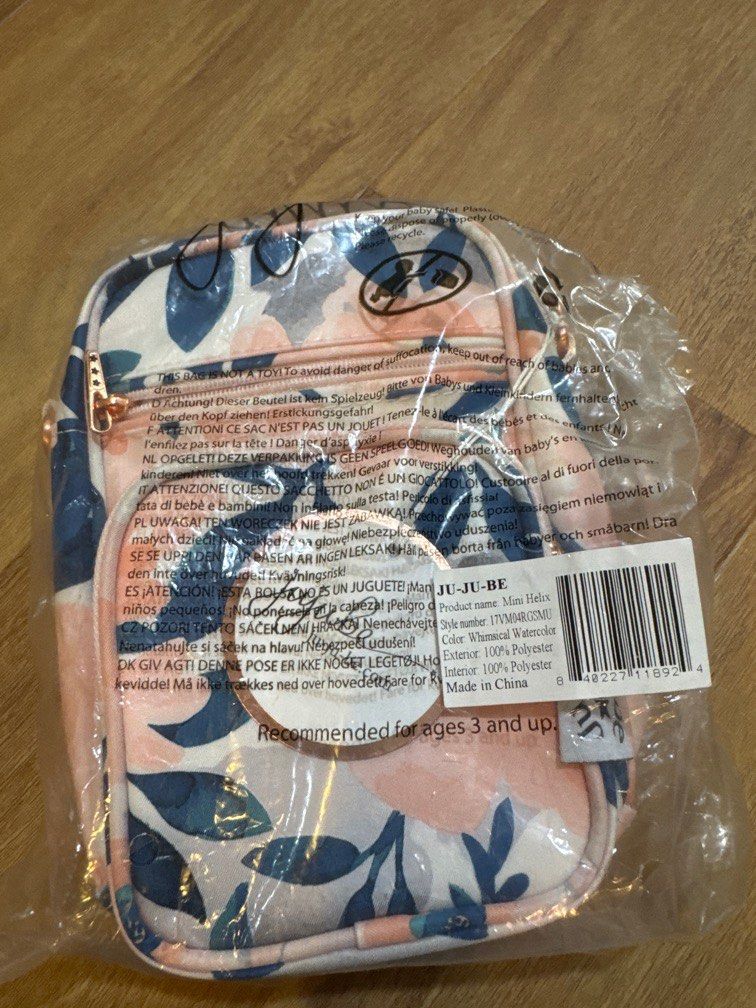 BNIP Jujube Mini Helix (Category: Diaper Bags & Wetbags) located in Singapore. Submitted by graceleo76 (Listing ID 1377769620, Image 1). Description: BNIP jujube mini helix Comes with sling.