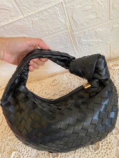 (Category: ) located in . Submitted by yoyopreloved67 (Listing ID 1377771448, Image 1). Description: .