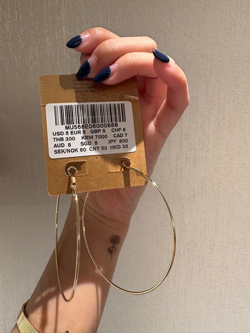 brandy melville large gold hoops, Luxury, Accessories on Carousell