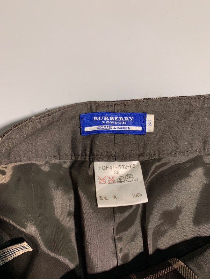 BURBERRY PLAID BROWN TROUSER (Category: Luxury Apparel) located in Taguig. Submitted by thehookv1 (Listing ID 1377785385, Image 3). Description: BURBERRY BROWN PLAID TROUSER SIZE 38 28-30 WAISTLINE 38 LENGTH GOOD CONDITION (minor scratch on outer lining AUTHENTIC TAGUIG DM ME.