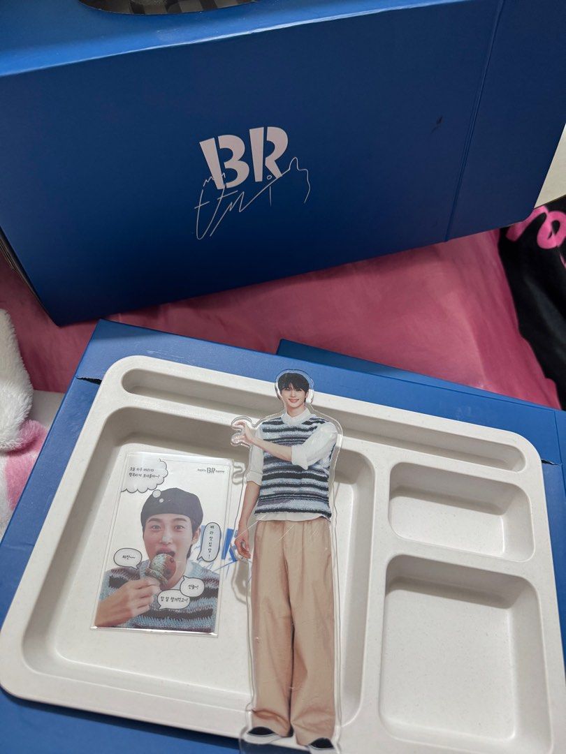 Byeon woo seok baskin tray - official (Category: Food Organization & Storage) located in Quezon City. Submitted by hannahcrooz (Listing ID 1377844448, Image 1). Description: Original from BASKIN ROBBINS KOREA. No food included, no ice cream tupperwares, just tray, photo card and acrylic stand..