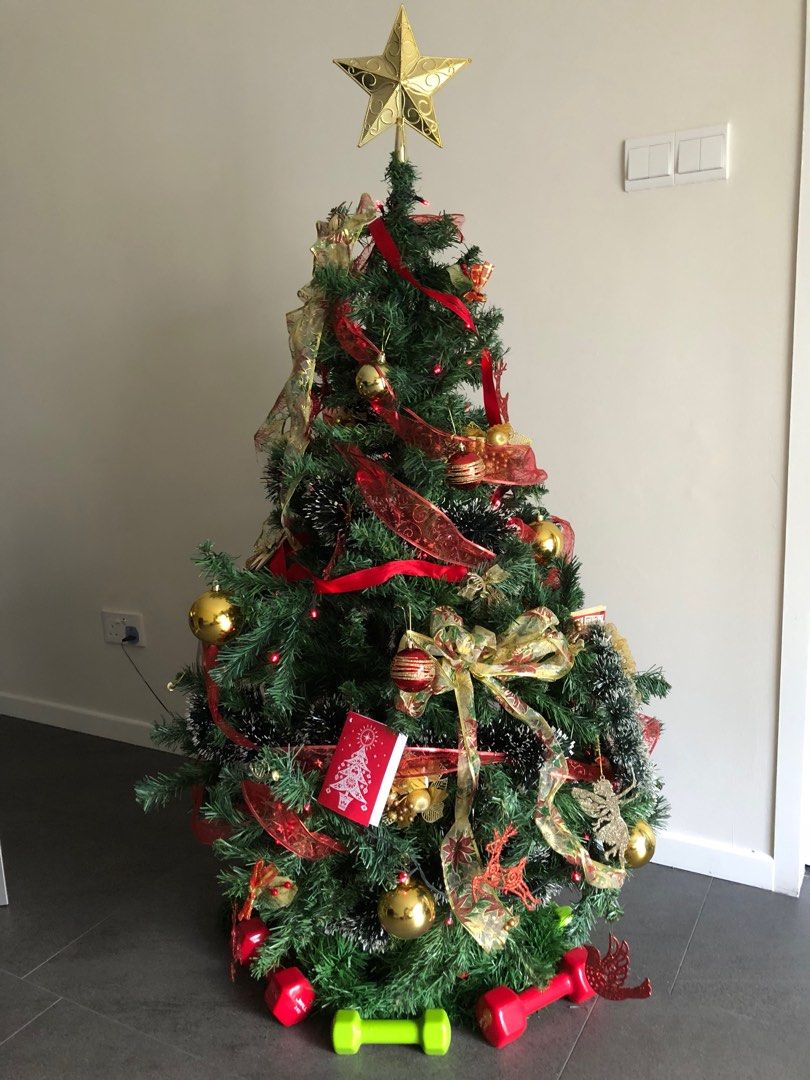 christmas tree with all decorations