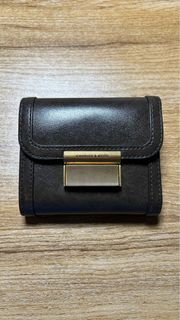 由 miraaa___ (刊登 ID 1377837362，圖片 1) 提交，位於 的 (類別：)，說明：。
