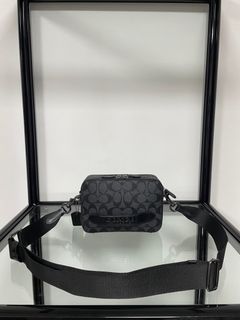 (Category: ) located in . Submitted by fashion.shoppp (Listing ID 1377820104, Image 1). Description: .