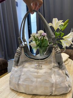 (Kategori: ) berada di . Dikirim oleh karamely_shop (ID iklan 1377880241, Gambar 1). Deskripsi: .