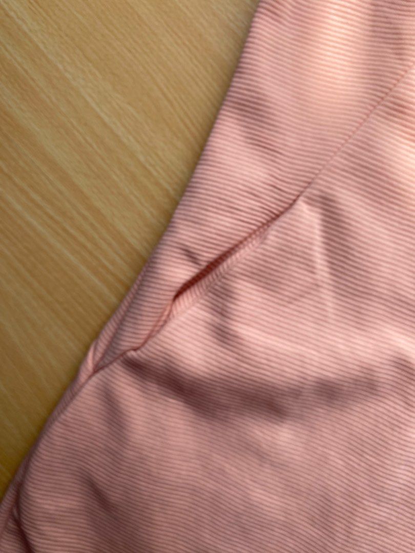 Cotton Tree Dress (Category: Dresses) located in Quezon City. Submitted by Locker101 (Listing ID 1377891176, Image 3). Description: Barely used. No issue.