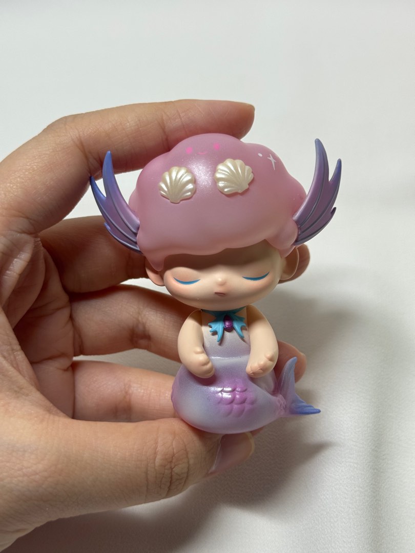 AUTHENTIC Dimoo Zodiac Series Pisces, Hobbies & Toys, Toys & Games on ...