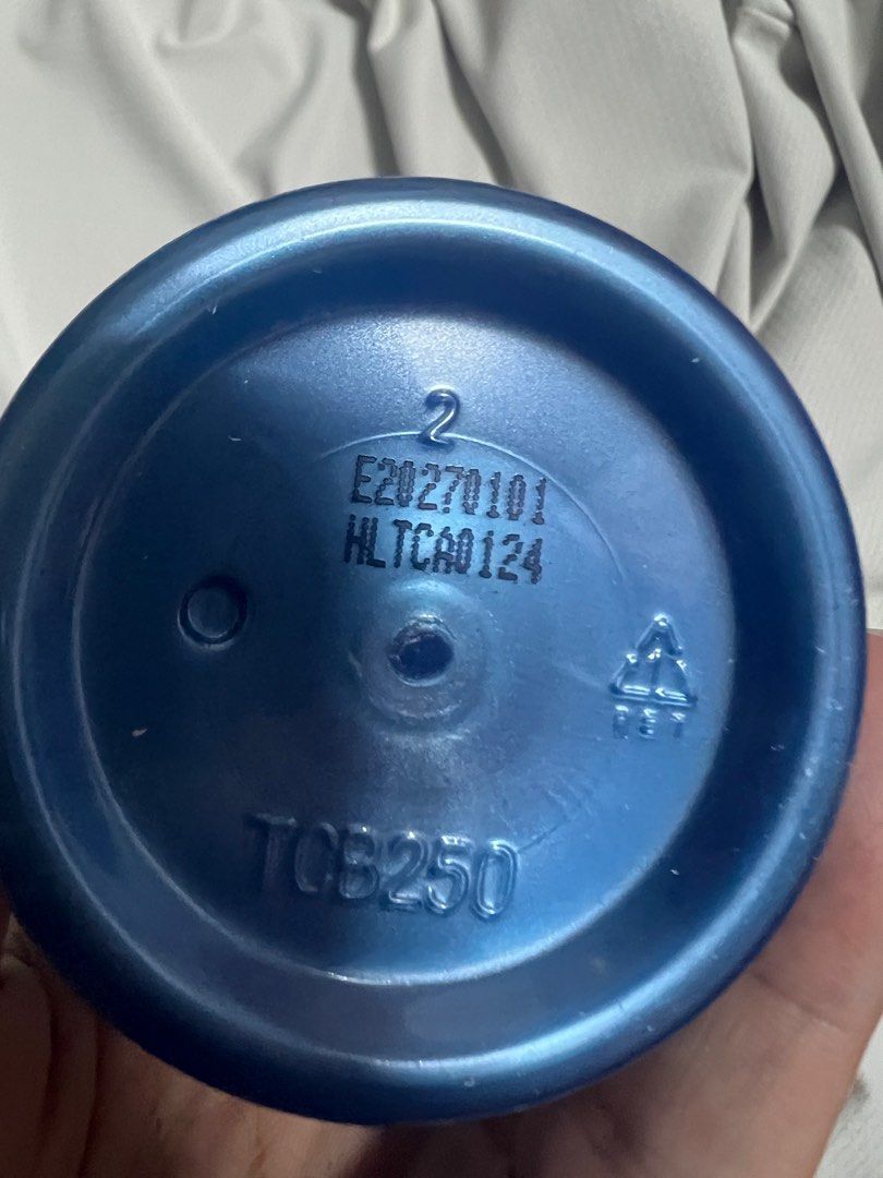由 jo00031 (刊登 ID 1377846800，圖片 2) 提交，位於 桃園市 (Taoyuan) 的 DR.WU保濕精華化妝水 清爽型 250ml (類別：個人清潔保養)，說明：買太多 用不完 故售出。