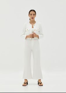 (Category: ) located in . Submitted by stuffthatwardrobe (Listing ID 1377890115, Image 1). Description: .