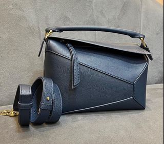 (Kategori: ) berada di . Dikirim oleh brandedboutiquez (ID iklan 1377782647, Gambar 1). Deskripsi: .