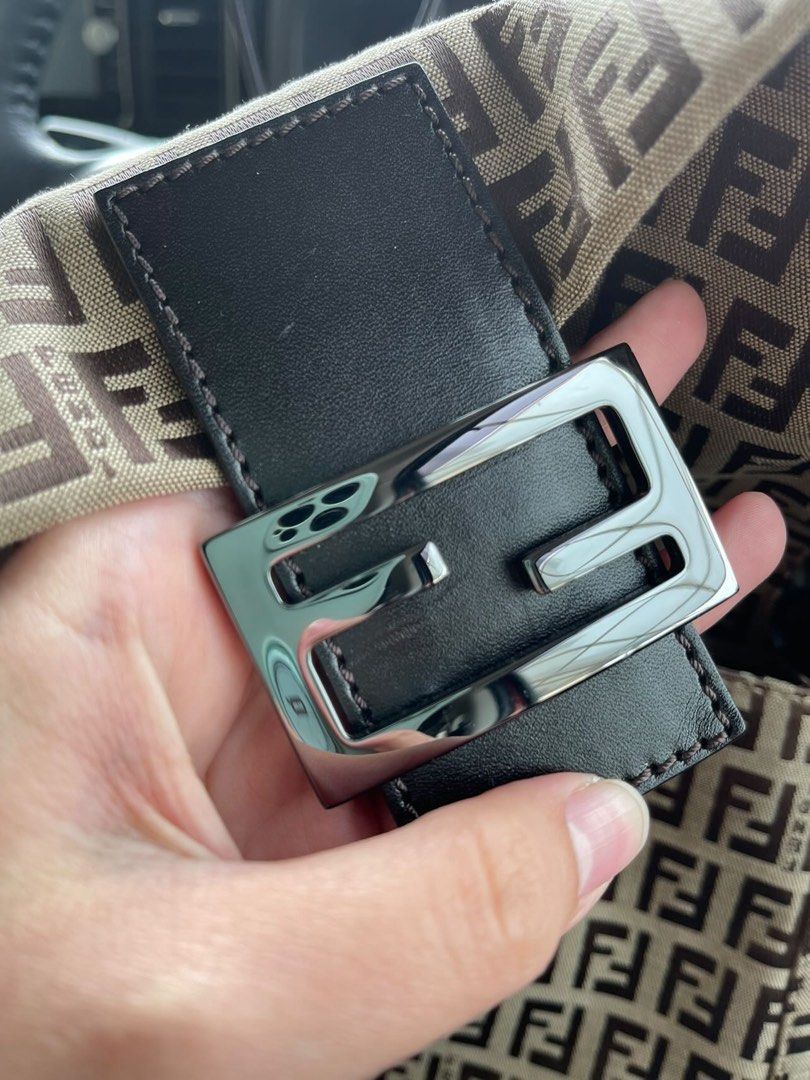 Fendi Mama Baguette (Category: Luxury Bags & Wallets) located in Mandaluyong City. Submitted by solize_closet (Listing ID 1377815339, Image 3). Description: Negotiable!!! Fendi Mama Baguette with minimal hairline scratches but totally not visible (see photo) For SURE Buyer may request detailed photo Inclusions: Cards Dustbag RFS: Need cash STUDY THE BAG YOU WANT. If in doubt please let us not waste each other time. 😉 thank you🫶 ***For Meet up, 