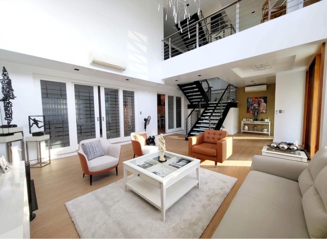 (Category: ) located in . Submitted by realestateallie (Listing ID 1377822294, Image 1). Description: .