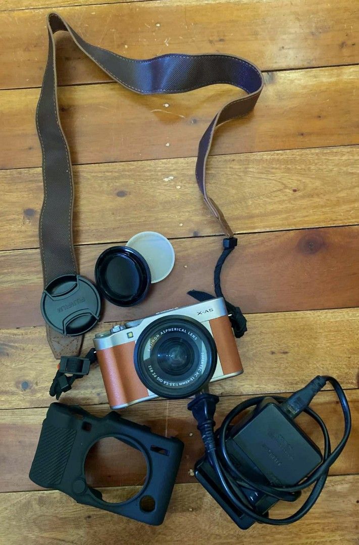Fujifilm XA-5 (Category: Cameras) located in Manila. Submitted by ali19930021 (Listing ID 1377888548, Image 1). Description: Fujifilm XA-5 22k slightly negotiable mint condition no defects inclusions: 📸 box (complete w/ user manual) 📸 body 📸 kit lens (15-45mm) 📸 camera strap 📸 original battery 📸 charger 📸 rear cap 📸 lens cap 📸 silicone body cover 📸 52mm lens UV filter Rfs: upgrade 📍Luzon-based.
