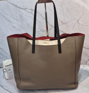 (Kategori: ) berada di . Dikirim oleh glamlux (ID iklan 1377842430, Gambar 1). Deskripsi: .