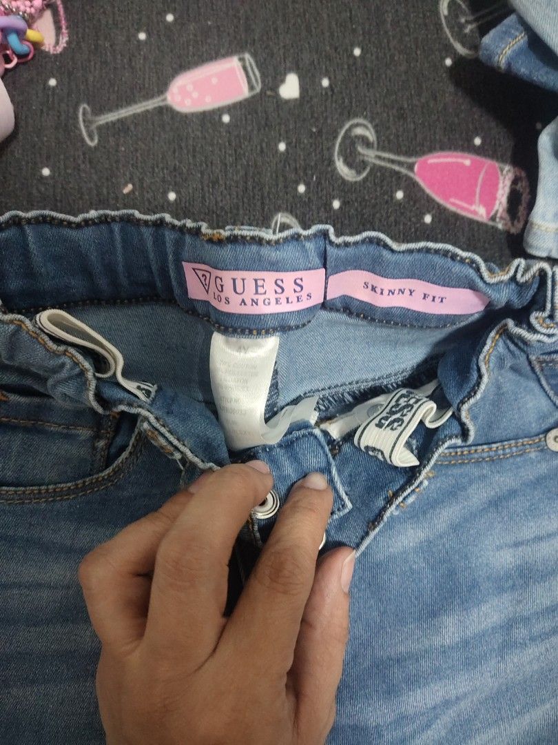 Guess Los Angeles Skinny Fit Jeans (Category: Babies & Kids Fashion) located in Singapore. Submitted by buylahlahlah (Listing ID 1377859625, Image 2). Description: - Excellent condition Guess Los Angeles skinny jeans - Classic blue wash - Comfortable skinny fit - Button and zipper closure - Perfect for everyday wear - Sizefor 4 years old.