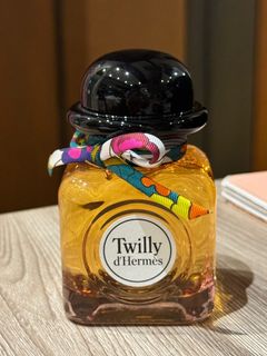 (Category: ) located in . Submitted by shopmostloved (Listing ID 1377825545, Image 1). Description: .