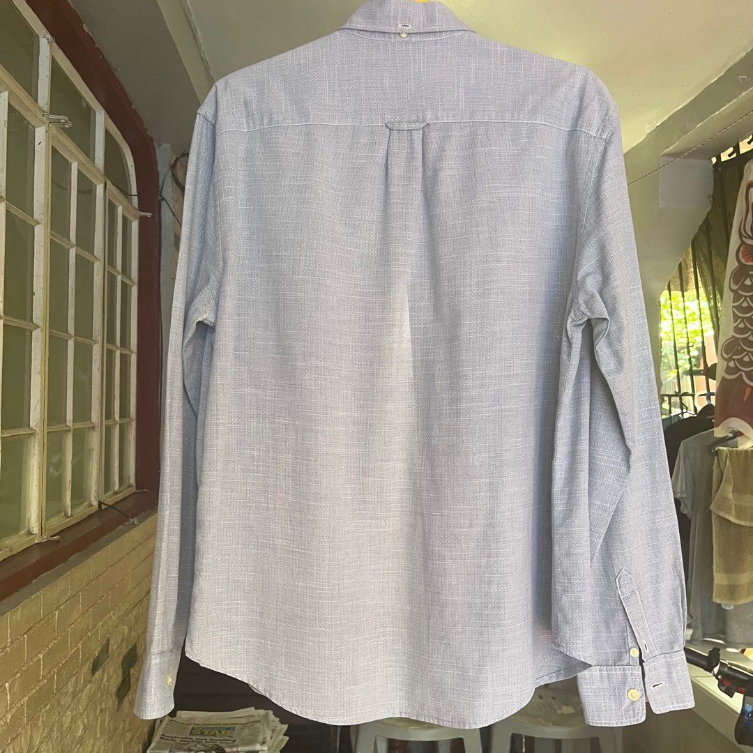 H&M Light Blue Polo Long Sleeves Regular (Category: Formal Shirts) located in Pasig City. Submitted by save_one (Listing ID 1377800263, Image 2). Description: H&M Light Blue Polo Long Sleeves Regular Lightly used .